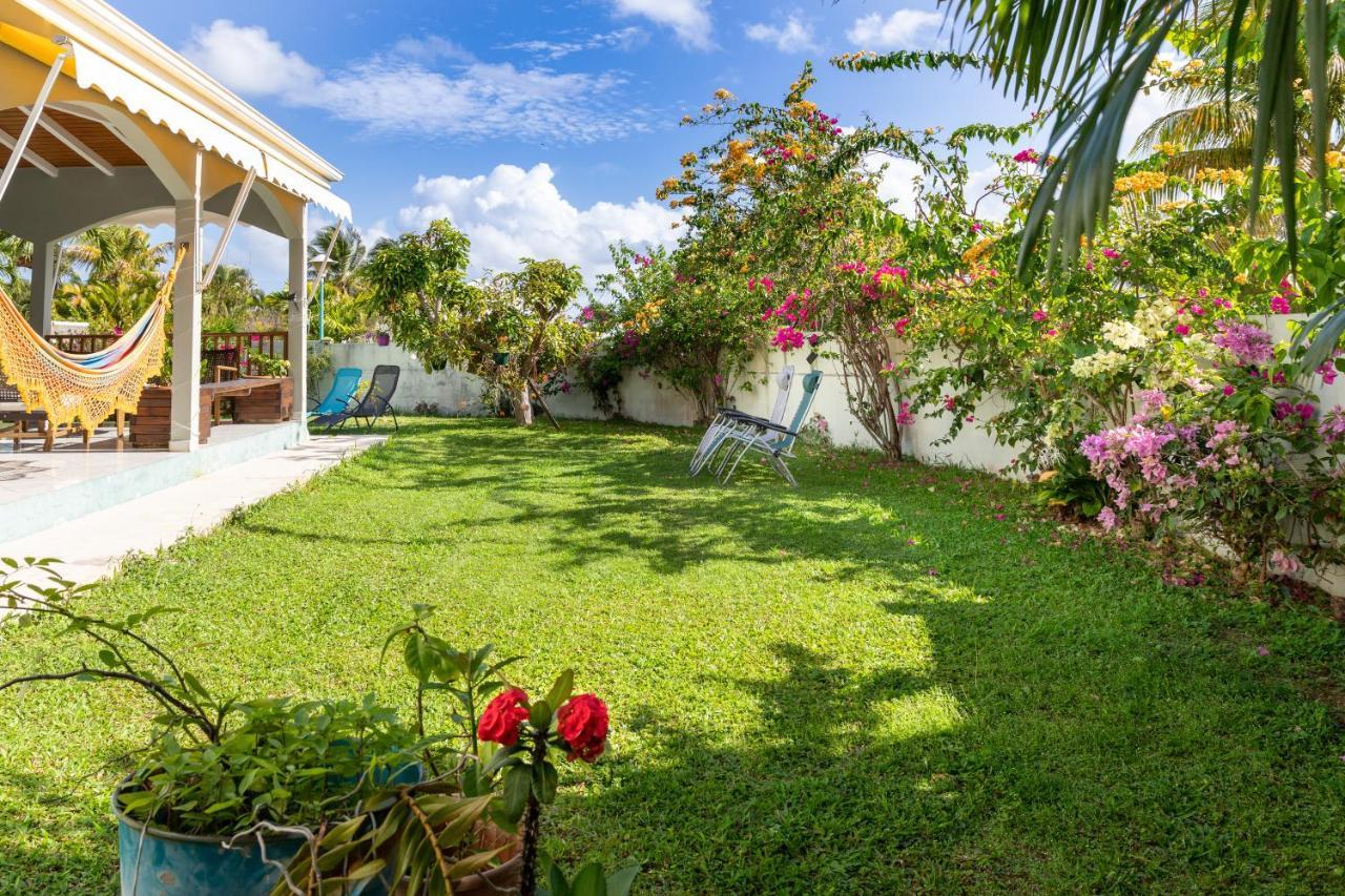 Villa L'Artist en bord de mer avec piscine privée Sainte-Rose Exterior foto
