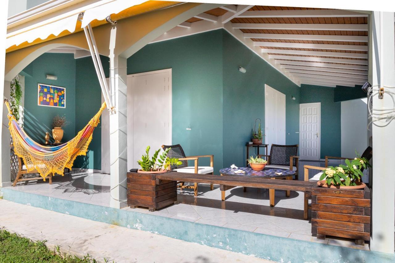 Villa L'Artist en bord de mer avec piscine privée Sainte-Rose Exterior foto