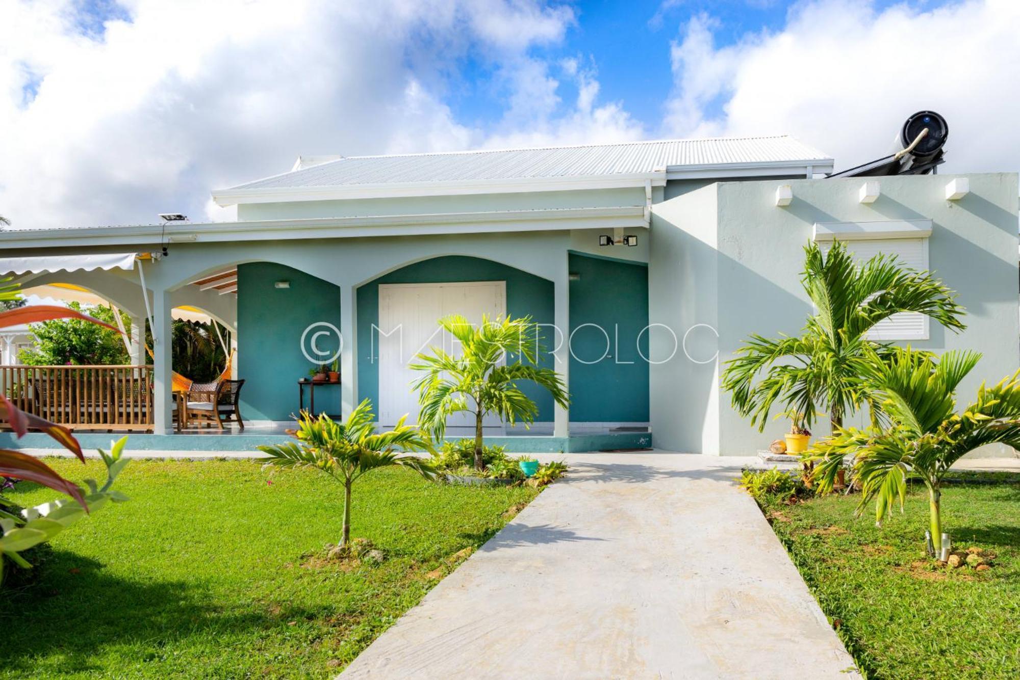 Villa L'Artist en bord de mer avec piscine privée Sainte-Rose Exterior foto